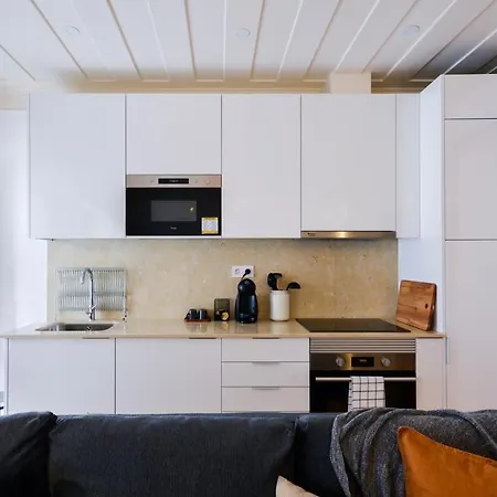 Apartment Sunny And Stylish - 11 Min To The Center *